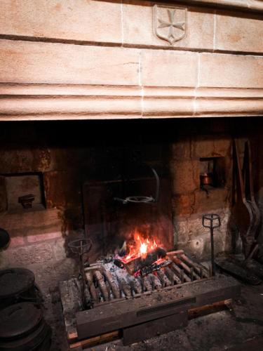 Cheminée de la Commanderie de Devesset